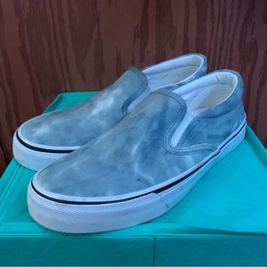 Nice tie-dye blue shoes